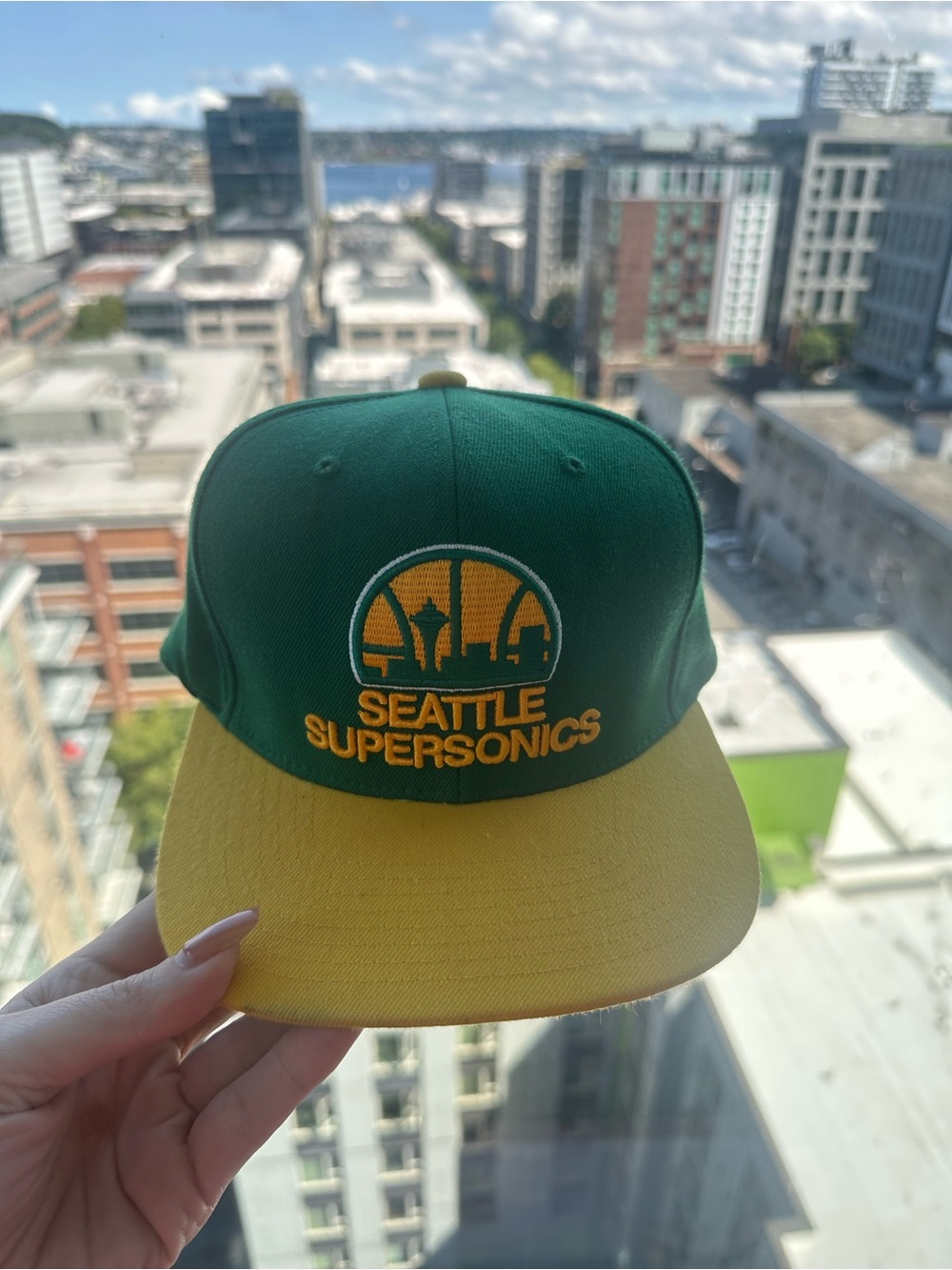 Mitchell & Ness Seattle Supersonics Green and Yellow Snapback Hat